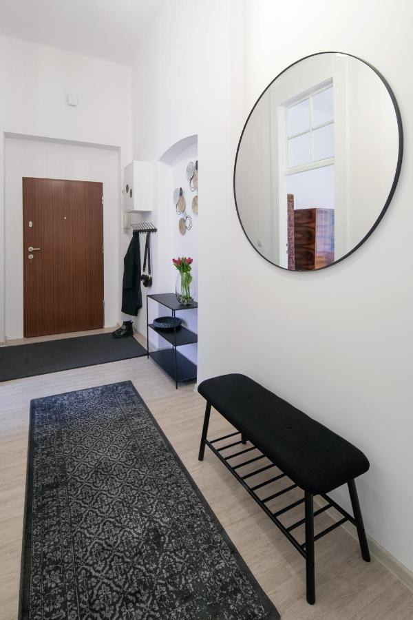 Wawelove Pilsudskiego - 3 Bedroom Apt. With Balcony And Free Parking! Краков Экстерьер фото